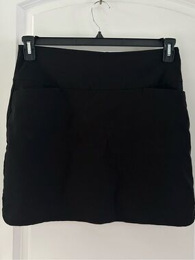 SC&Co Solid Black Golf Skort•Size L